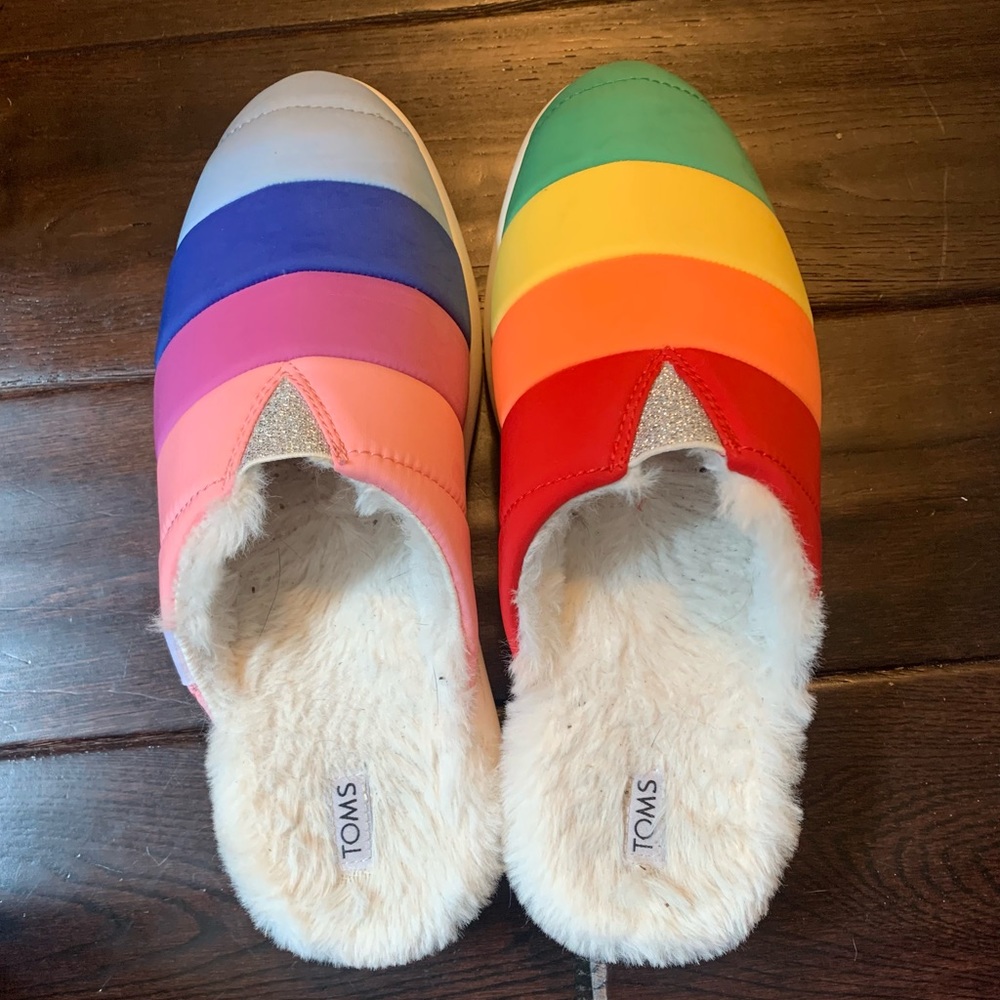 Toms slippers.